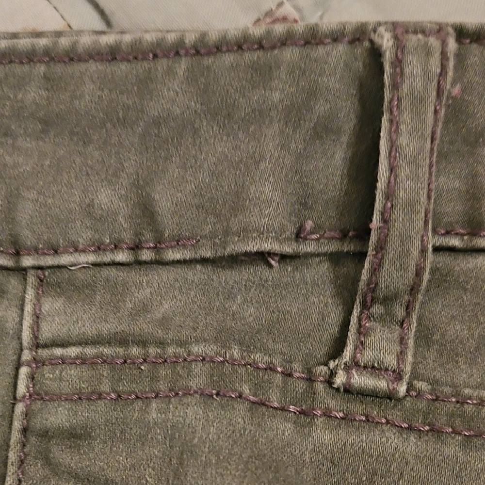 Kardashian Kollection Women's Moto Light Army Green Tappered Ankle Jeans - Picture 9 of 11